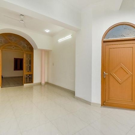 Hotel O Kusum Lodge Pandu Екстериор снимка