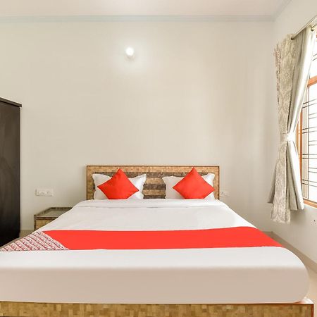 Hotel O Kusum Lodge Pandu Екстериор снимка