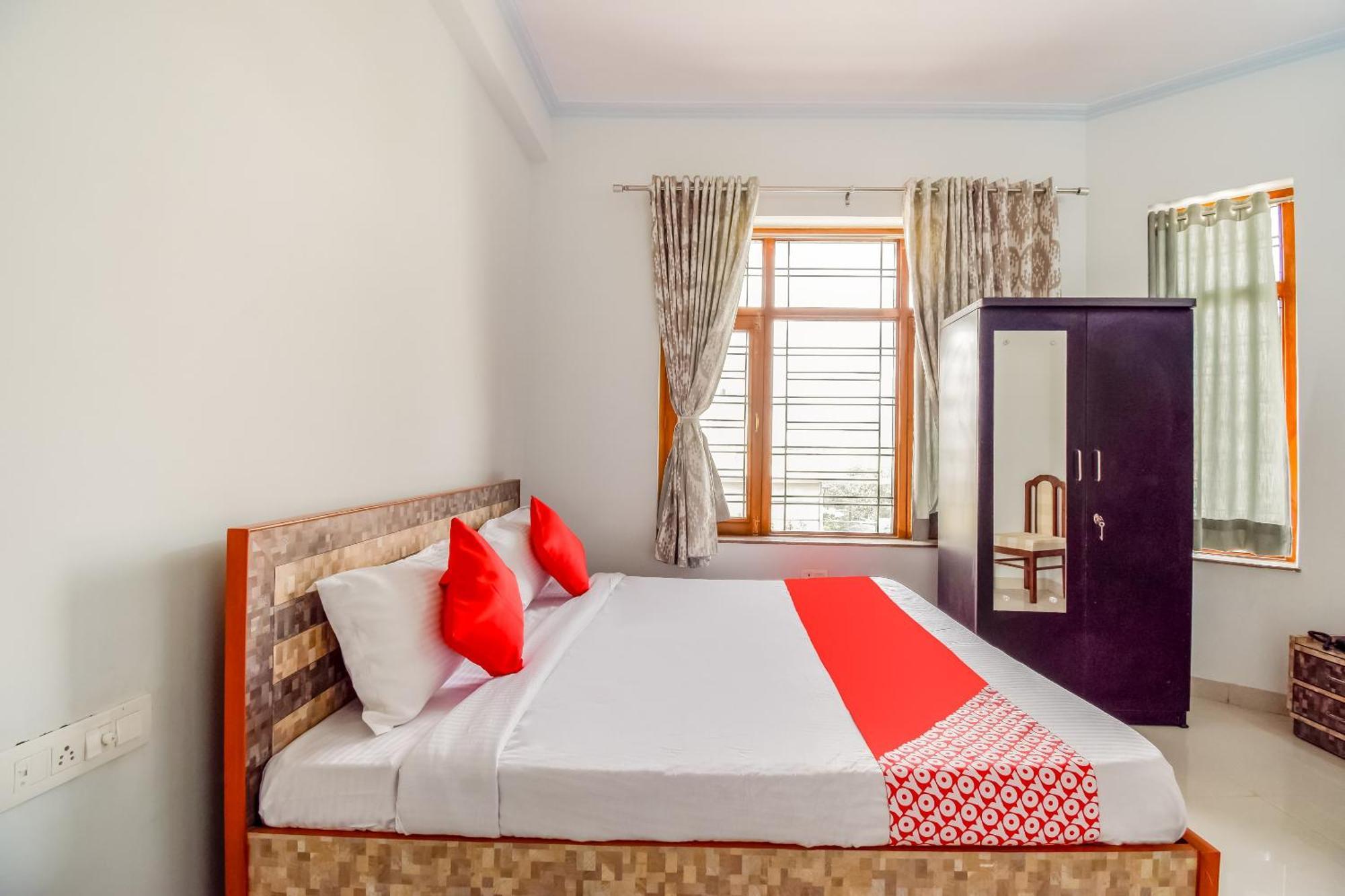 Hotel O Kusum Lodge Pandu Екстериор снимка
